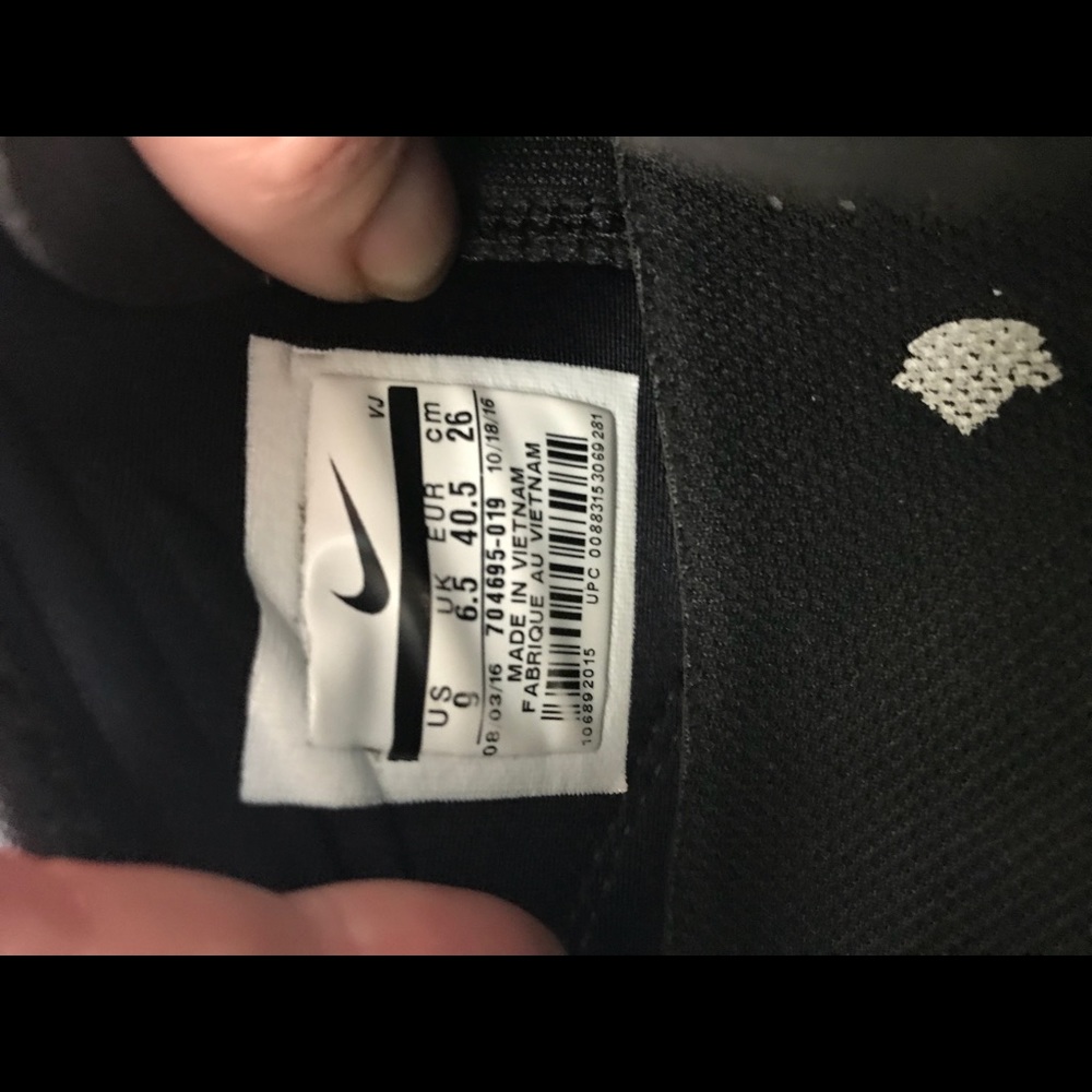 Nike Shoes Size 9